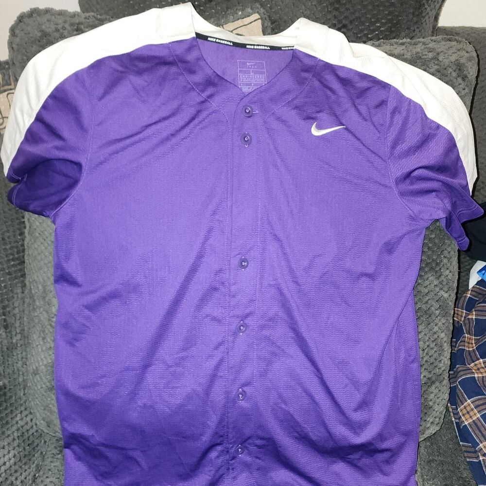 Nike Men's Purple Shirt